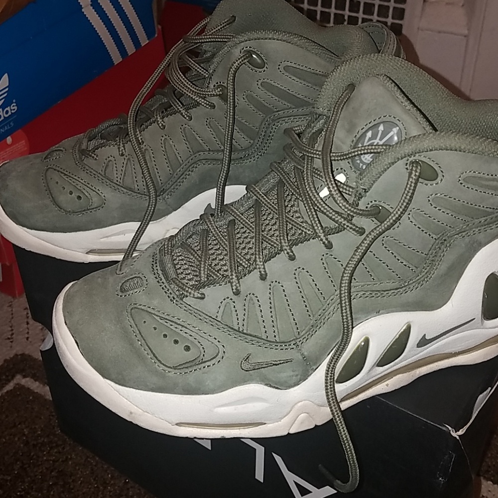 Nike Air Uptempo